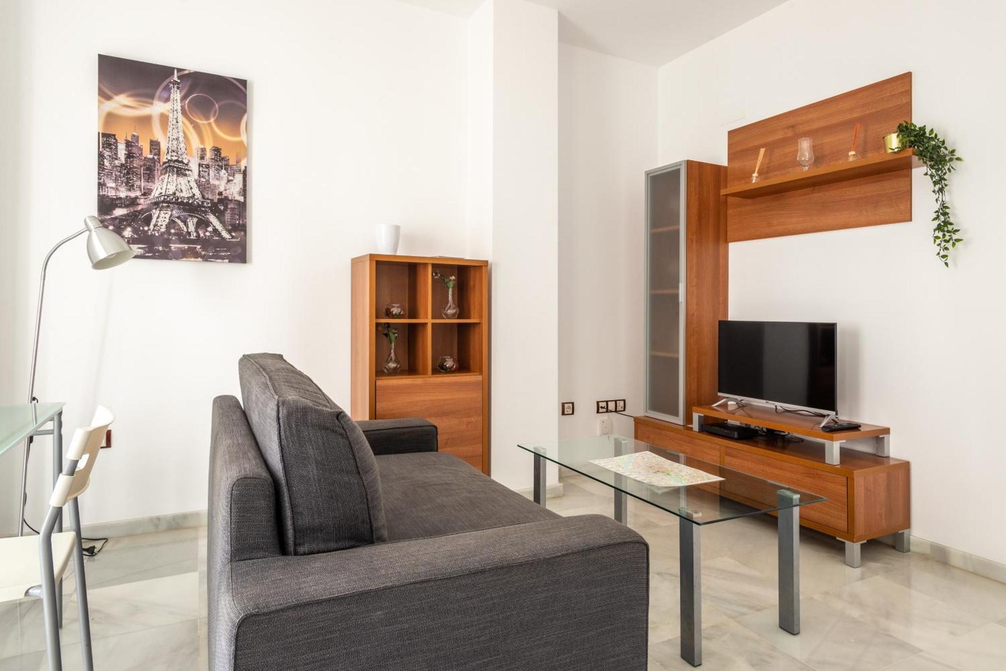 First Floor Close Macarena Church Sevilla Bagian luar foto