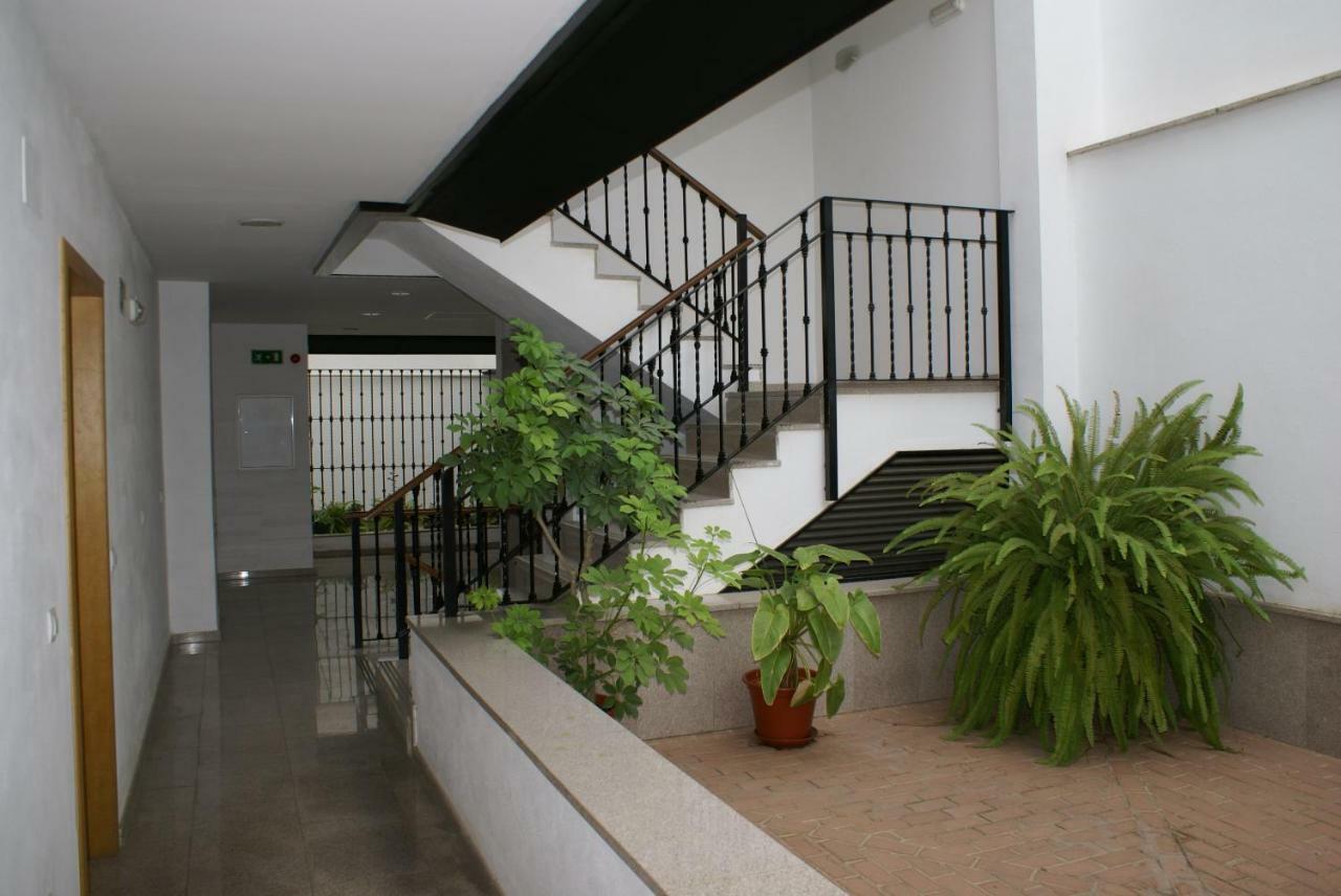 First Floor Close Macarena Church Sevilla Bagian luar foto